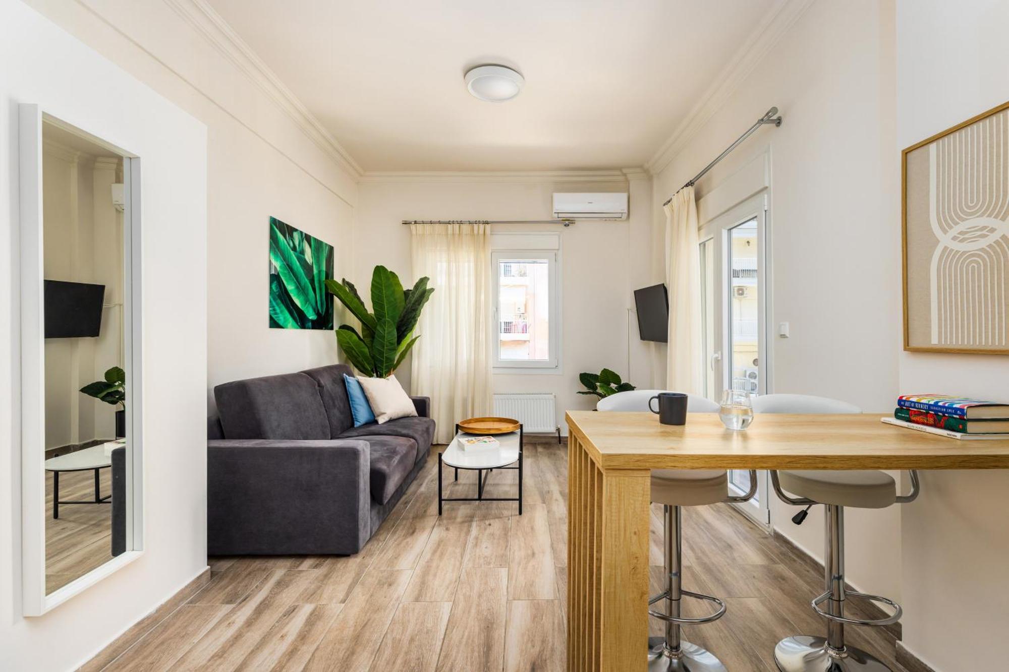 Tropical & Faces By Nest Apartment เทสซาโลนิกิ ภายนอก รูปภาพ